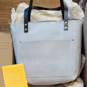 Portland Leather Goods Medium Beluga Zip Tote.